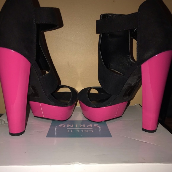 Call it Spring Black Heels - Picture 2 of 4